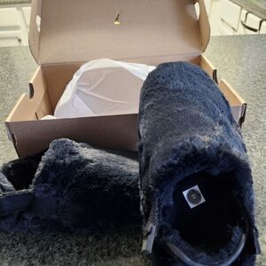 Nike Black Fuzzy Mules